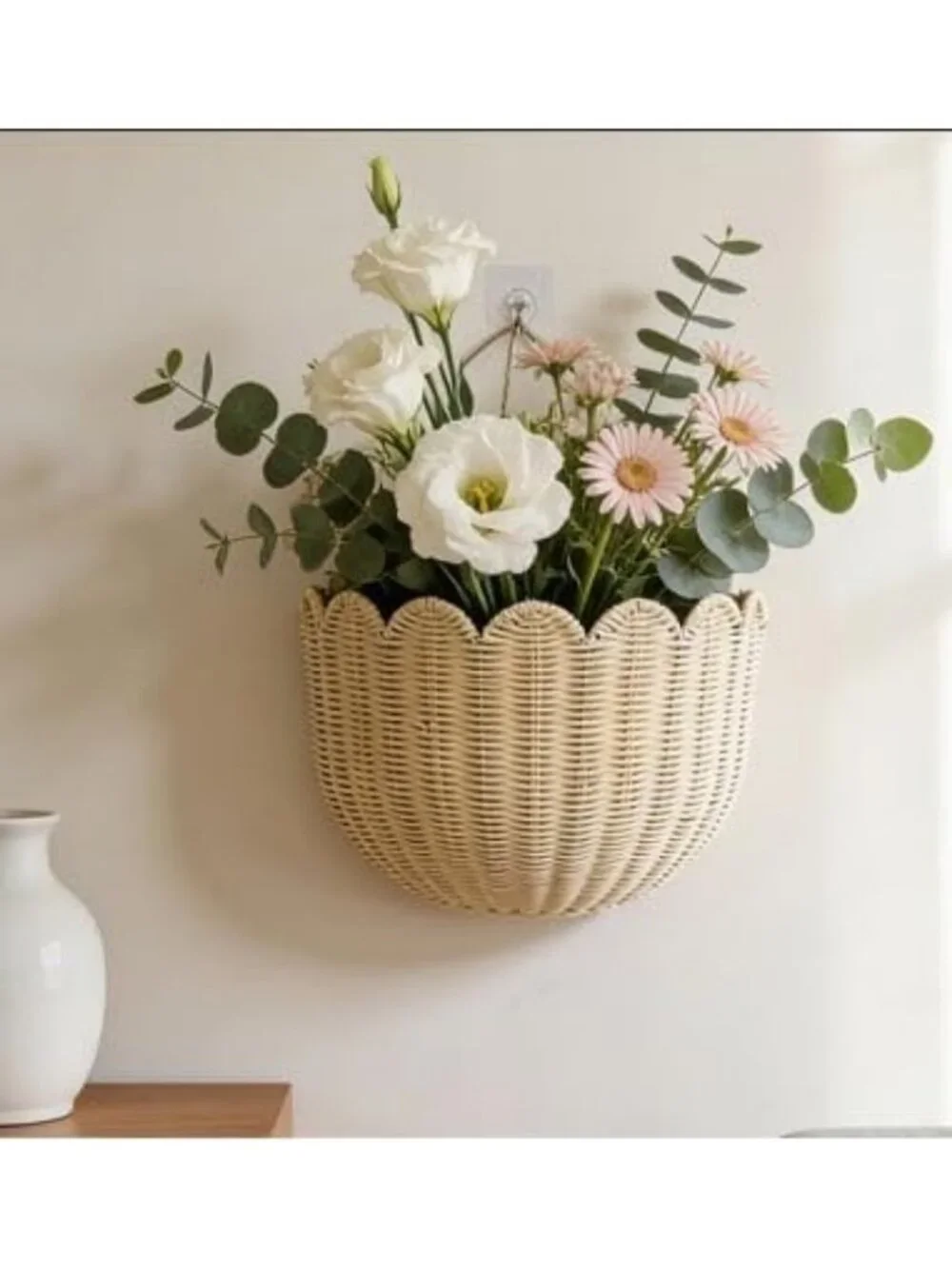 Set of 2 Scalloped Wicker Wall Baskets with Hooks for Home Decor Storage